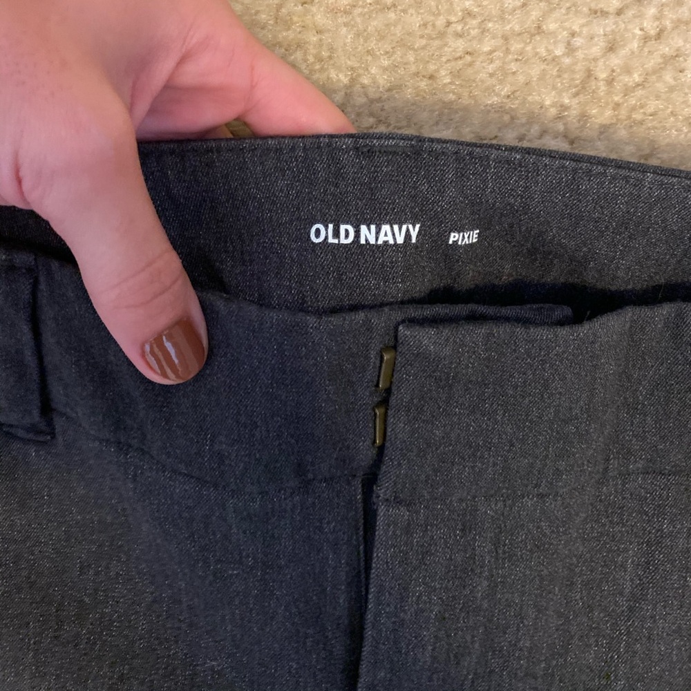 Old navy pixie pants - Picture 2 of 3